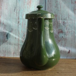 cafetière-terre-cuite-vernissée-vert-à-motif-vintage