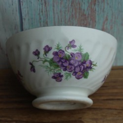 bol-violette-cuisine-vintage